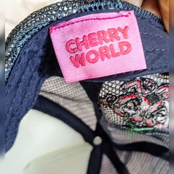 Vintage style limited edition CHERRY WORLD Trucker hat snapback - Picture 8 of 8
